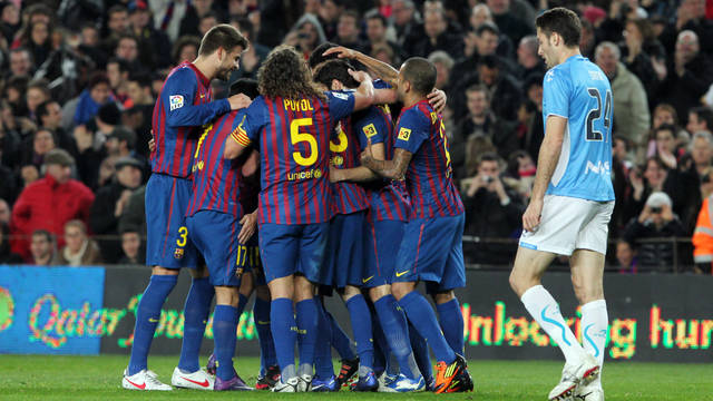 Barça celebrating a goal against Osasuna / PHOTO: MIGUEL RUIZ - FCB