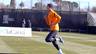 Afellay comença a fer treball individual damunt la gespa. FOTO: MIGUEL RUIZ-FCB.