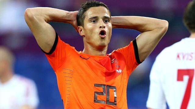 Holanda, con Afellay como titular, pierde ante Dinamarca / FOTO: UEFA.COM