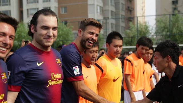 Piqué en Chine