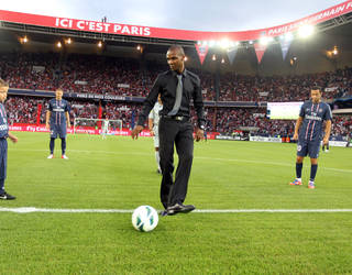Abidal ha fet el servei d'honor/ FOTO: MIGUEL RUIZ-FCB