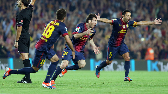 Messi, Alba i Xavi, celebrant el 2-1 provisional contra el Madrid. FOTO: MIGUEL RUIZ-FCB.