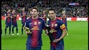 FC Barcelona - Messi i Xavi ofereixen els seus premis a l'afició del Camp Nou