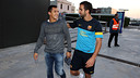 Alexis Sánchez, con Martín Montoya, este jueves por la tarde en la Ciutat Esportiva / FOTO: MIGUEL RUIZ-FCB