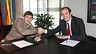 Messi extends contract through 2018