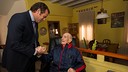 Sandro Rosell visits legenday goalkeeper Antoni Ramallets 