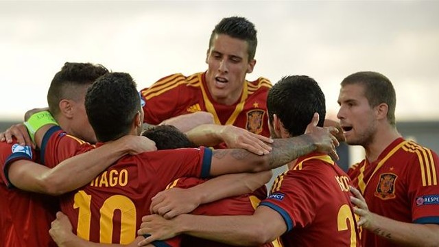 El equipo español celebra el gol de Rodrigo / FOTO: UEFA.COM