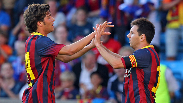 Sergi Roberto y Messi celebran uno de los goles del Barça / FOTO: MIGUEL RUIZ-FCB