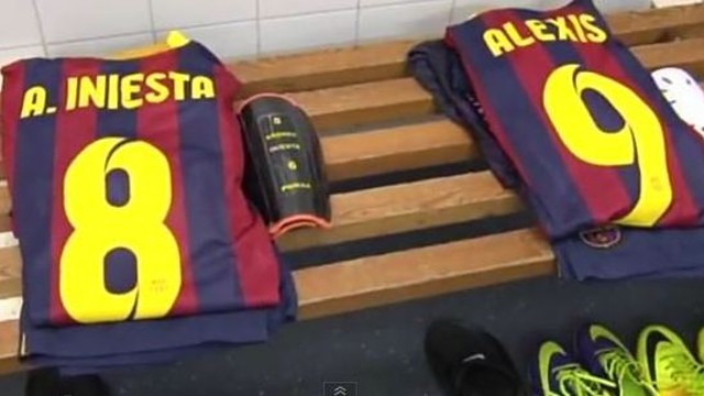 Iniesta and Alexis' shirts at Balaídos