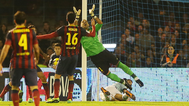 Valdés, durante el partido en Balaídos / FOTO: MIGUEL RUIZ-FCB