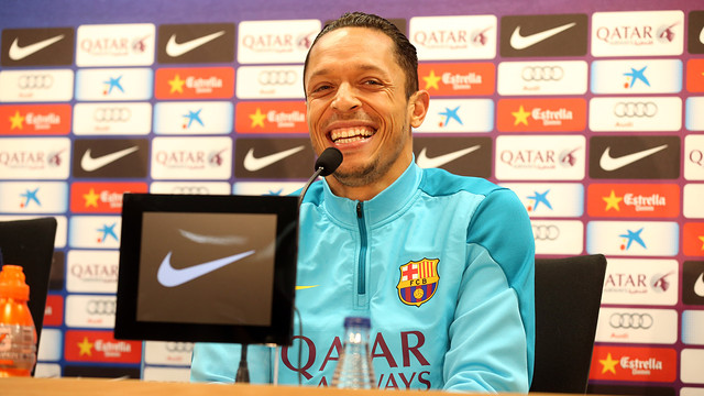 Adriano Correia spoke to the press on Friday morning / PHOTO: MIGUEL RUIZ - FCB