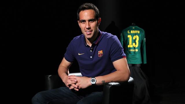 Claudio Bravo was speaking to Barça TV / PHOTO: MIGUEL RUIZ-FCB