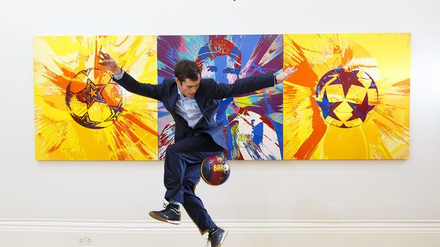 John Farnworth in front of Damien Hirst's Messi-inspired work / Sotheby's John Farnworth in front of Damien Hirst's Messi-inspired work / Sotheby's
