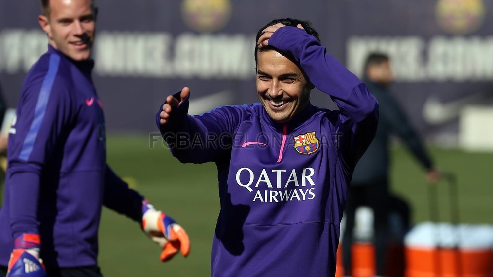 تدريبات برشلونة تشهد غياب ألبا 2015-02-22_ENTRENO_05-Optimized.v1424606277