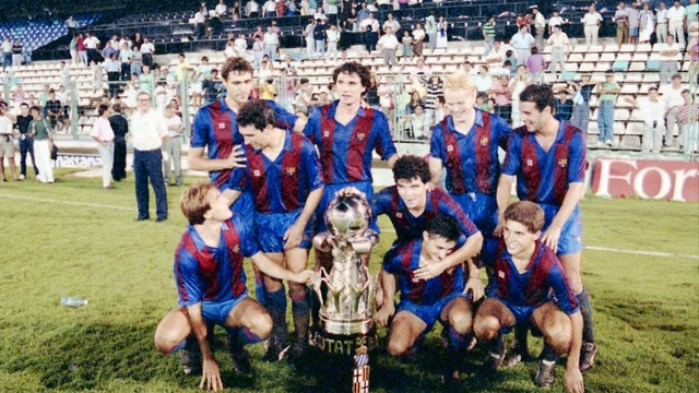 Los jugadores del Barça, con el Trofeo Ciutat de Barcelona / HORACIO SEGUÍ - FCB Los jugadores del Barça, con el Trofeo Ciutat de Barcelona / HORACIO SEGUÍ - FCB