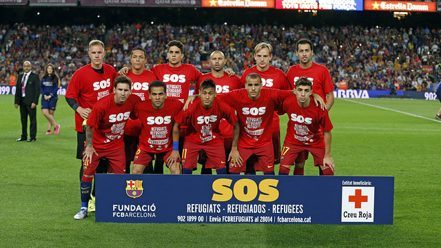 The Barça team with the special campaign t-shirt / MIGUEL RUIZ - FCB