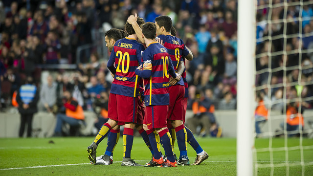 The team celebrates against Granada / VÍCTOR SALGADO - FCB