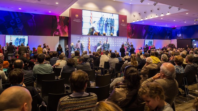 El Auditori 1899 se ha llenado de los socios y familiares que han participado en el acto / GERMAN PARGA - FCB El Auditori 1899 se ha llenado de los socios y familiares que han participado en el acto / GERMAN PARGA - FCB
