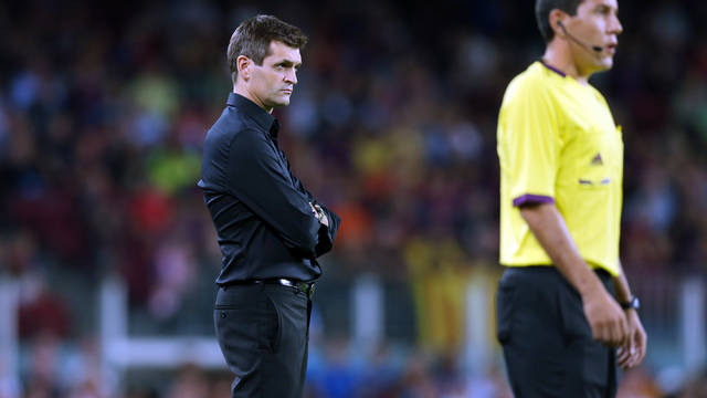Tito Vilanova durante el partido contra el Granada / FOTO: MIGUEL RUIZ - FCB